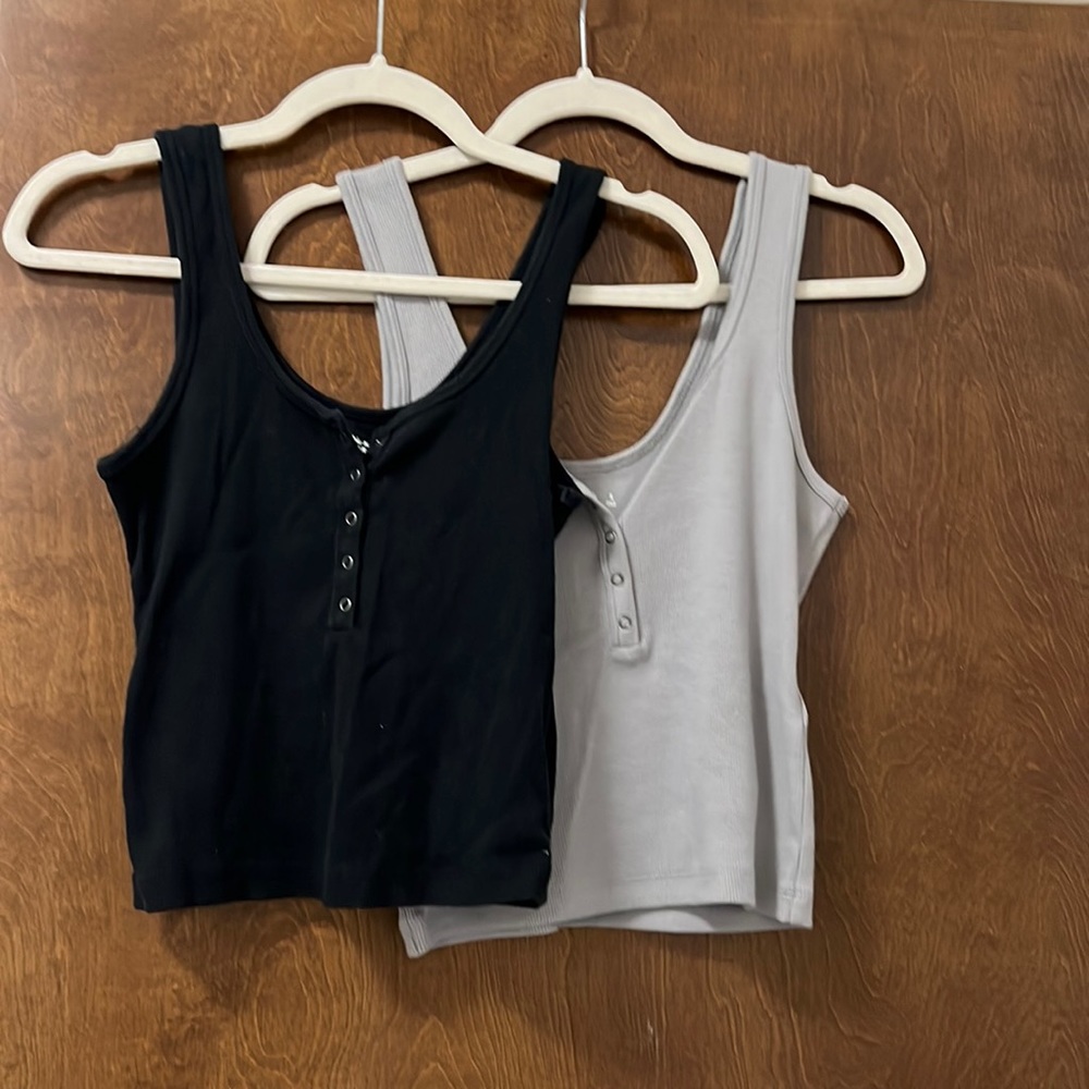 Abercrombie Ribbed Tank Tops (2)